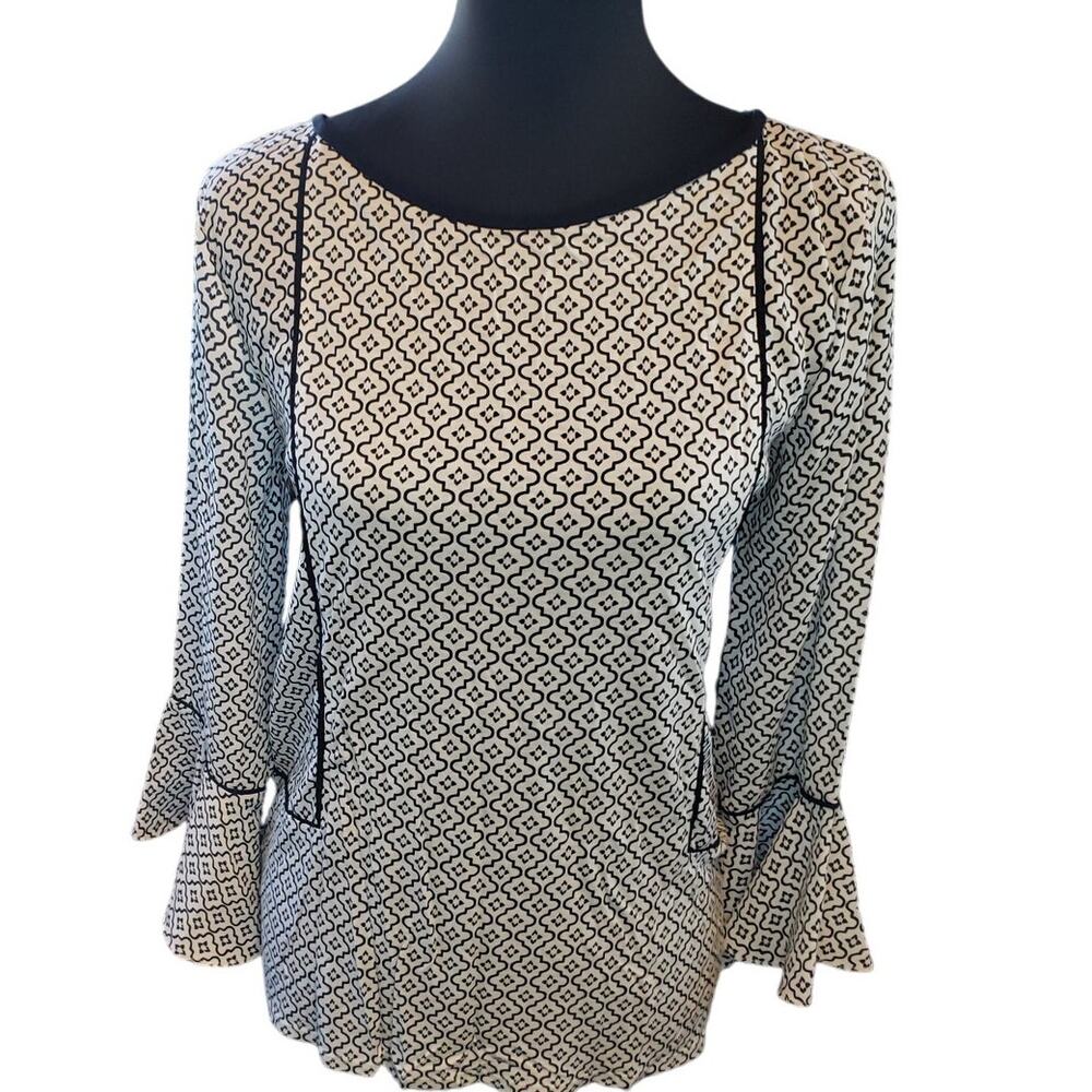 LOFT Black White Geometric Bell Sleeve Blouse Keyhole Back‎ Small